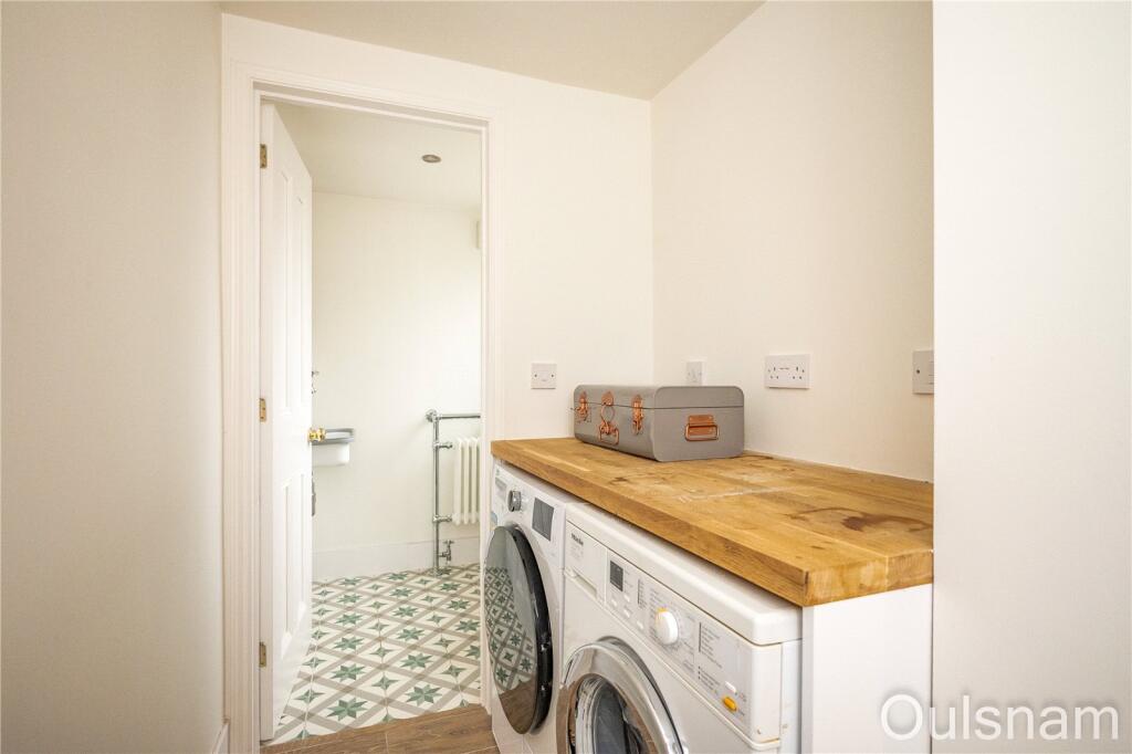 Additional image 9 of South Crescent, Bromsgrove, Worcestershire, B60