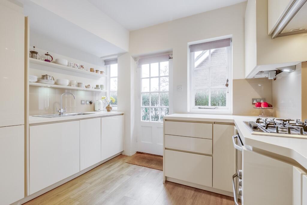 Additional image 10 of Coneydale, Welwyn Garden City, Hertfordshire, AL8