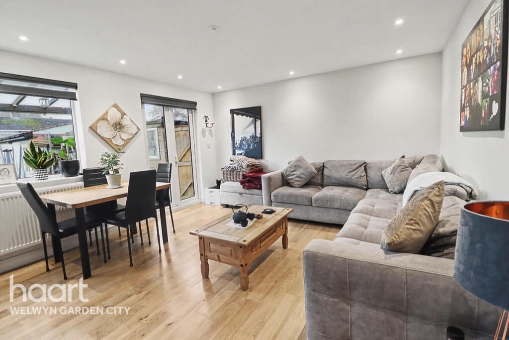 Additional image 21 of Deerswood Avenue, Hatfield