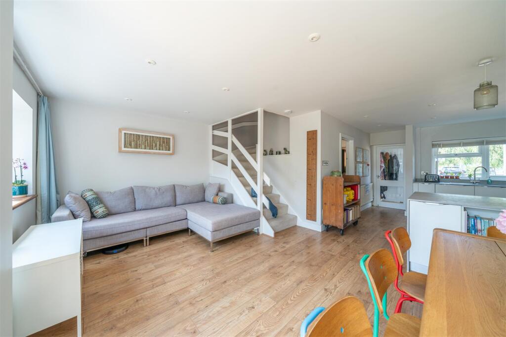 Additional image 19 of Wood End, Park Street