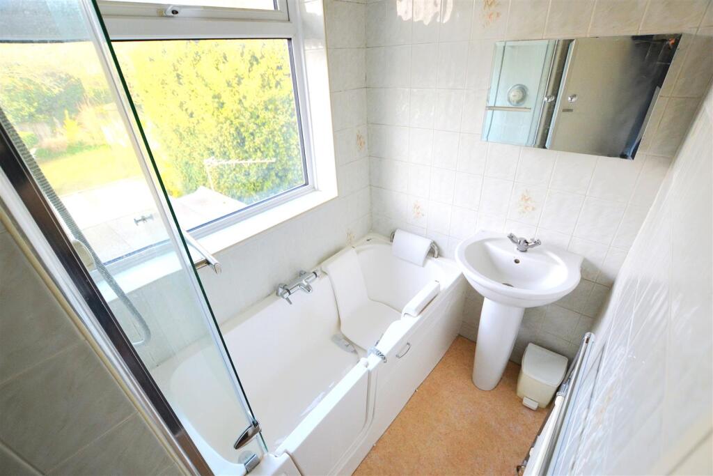 Additional image 28 of Selwyn Crescent, Ellenbrook