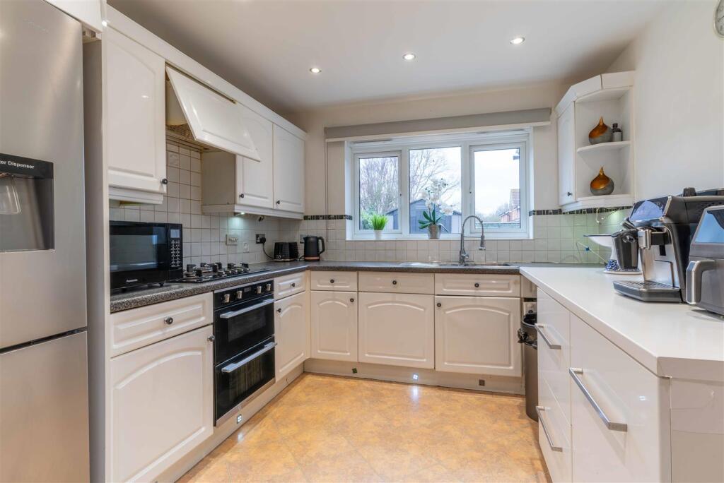 Additional image 7 of Daffodil Close, Hatfield