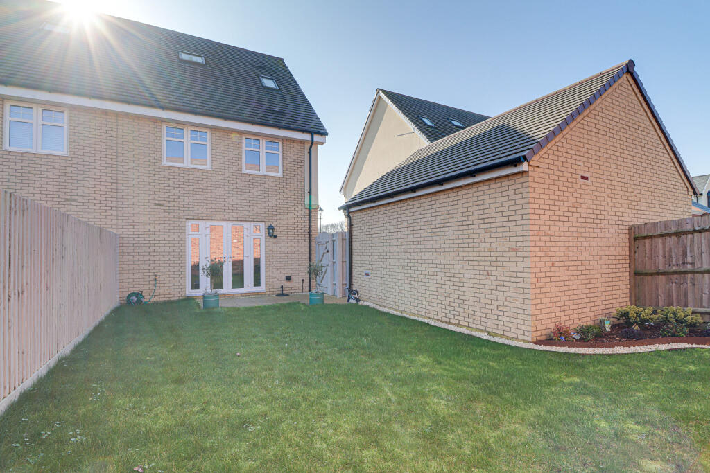 Additional image 19 of Falcon Way, St Albans, AL4