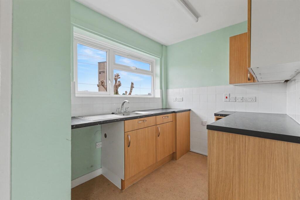 Additional image 4 of Seggs Lane, Alcester, B49