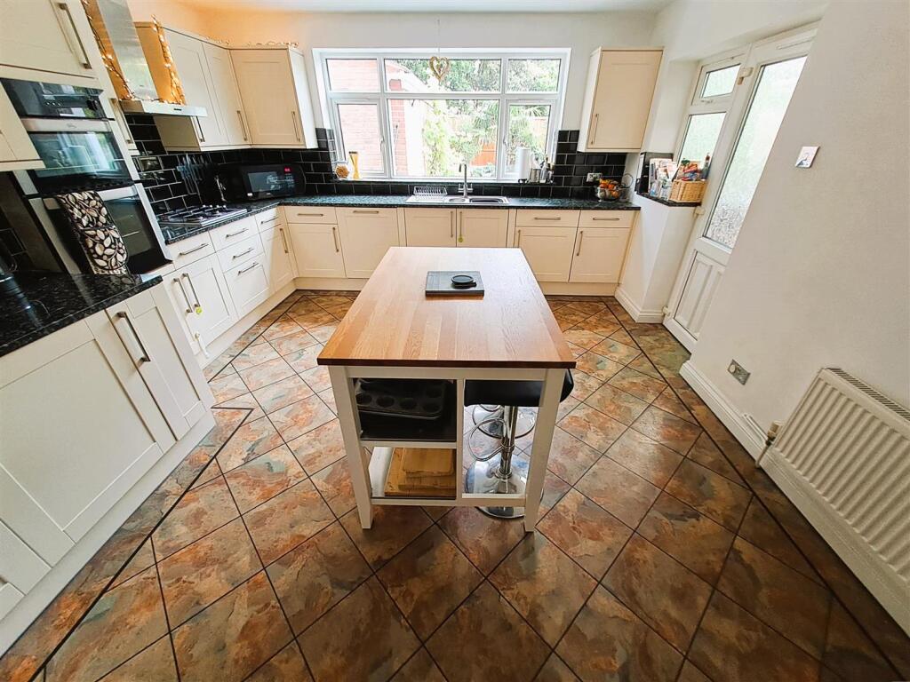 Additional image 4 of Palmvale Croft, Sheldon, Birmingham