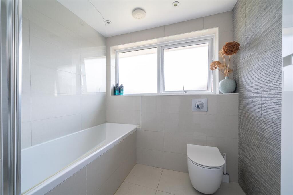 Additional image 14 of Wood End, Park Street