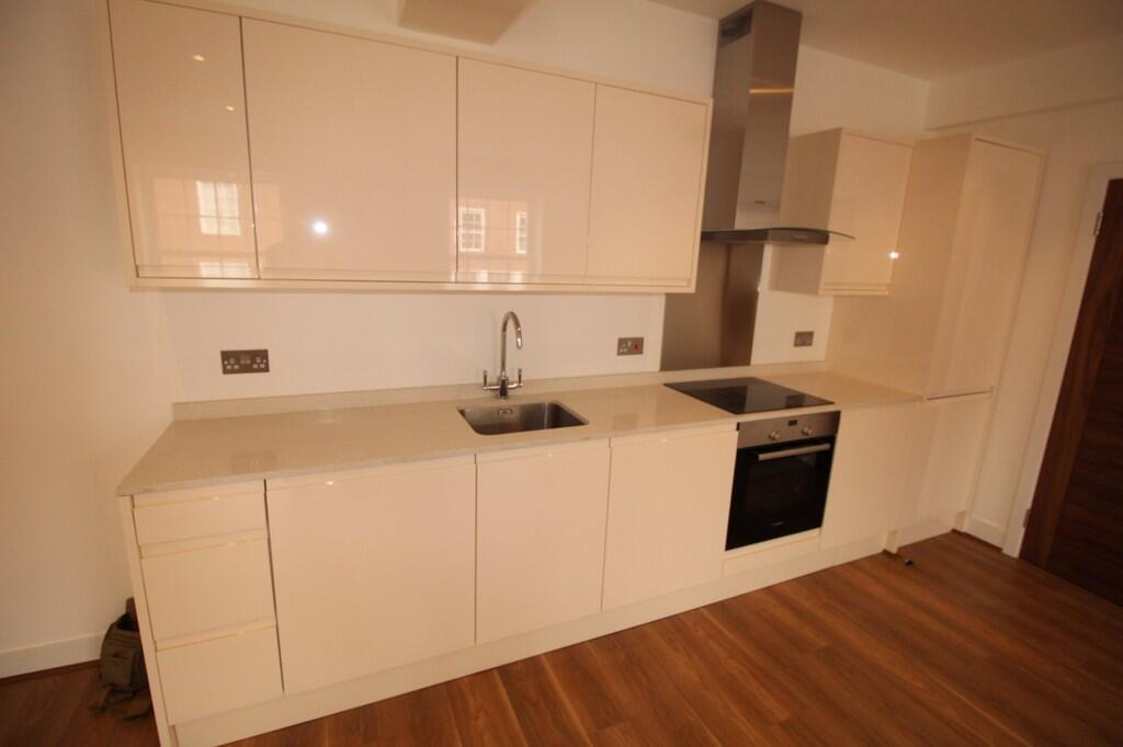 Additional image 3 of Stonehills House, Welwyn Garden City