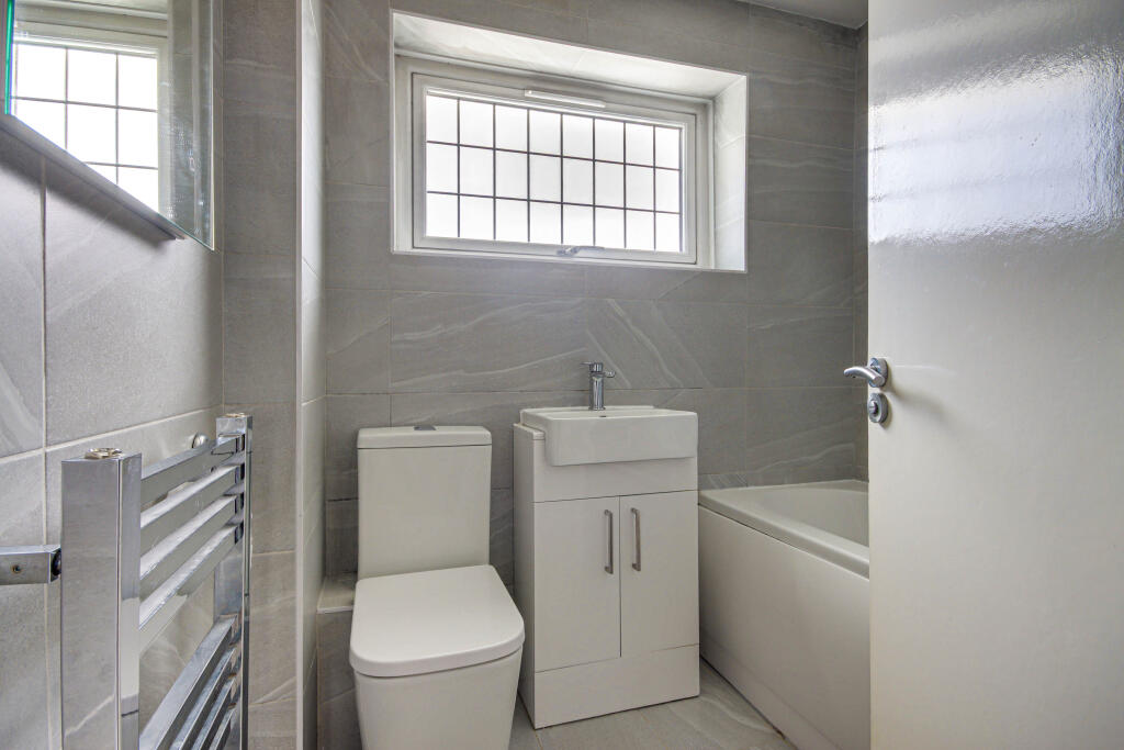 Additional image 4 of Knowle Drive, Harpenden, Hertfordshire, AL5