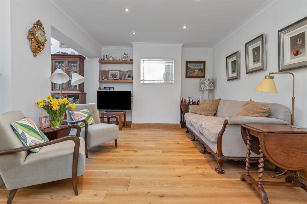 Additional image 16 of Pondfield Crescent, St. Albans