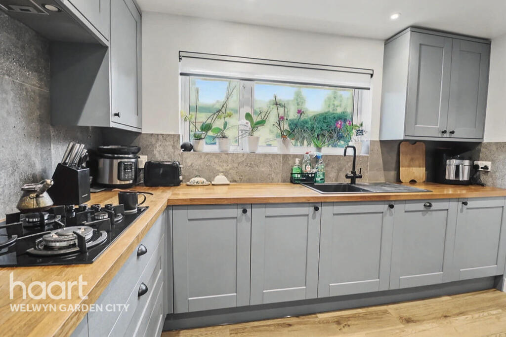 Additional image 7 of Deerswood Avenue, Hatfield