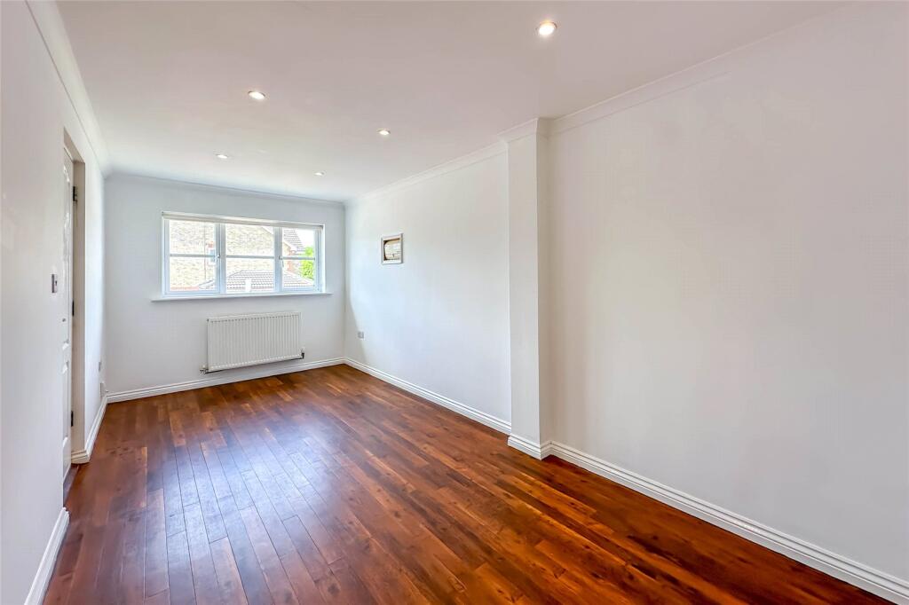 Additional image 12 of Otterton Close, Harpenden, Hertfordshire, AL5