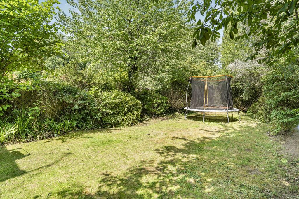 Additional image 10 of Longcroft Gardens, Welwyn Garden City, AL8