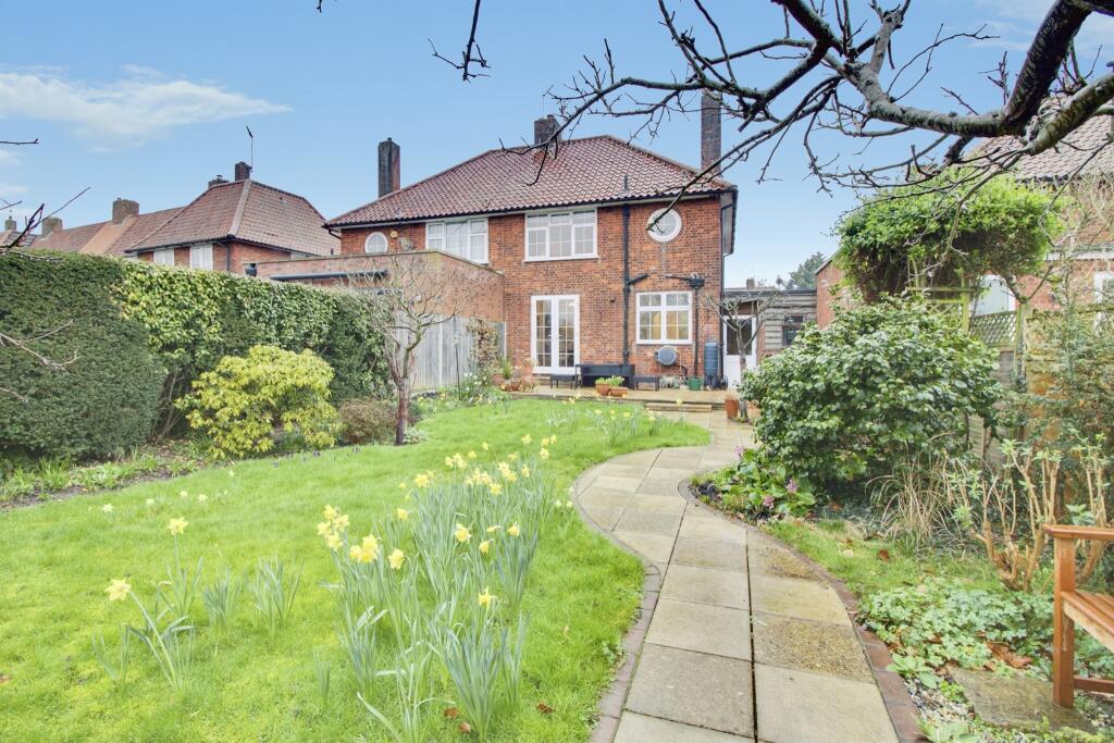 Additional image 24 of Woodhall Lane, Welwyn Garden City