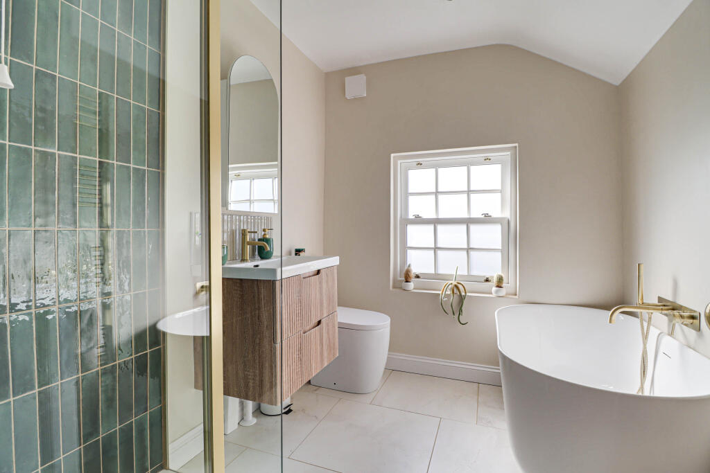 Additional image 13 of Sopwell Lane, St. Albans, Hertfordshire, AL1