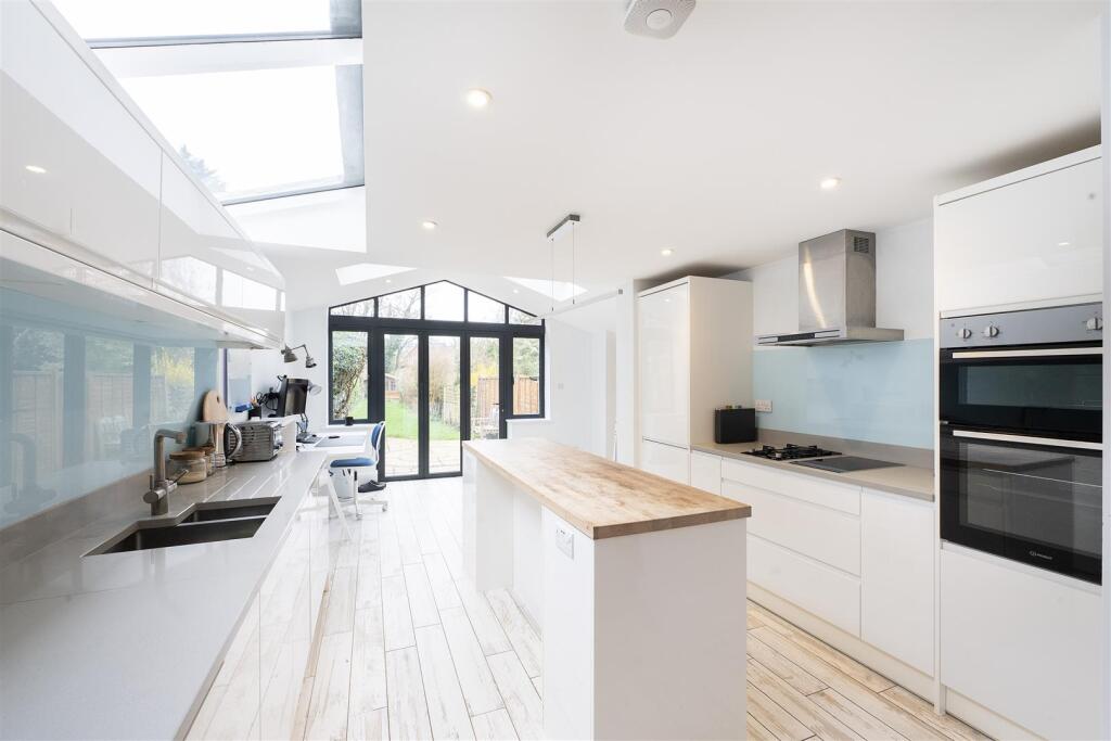 Additional image 11 of Cravells Road, Harpenden