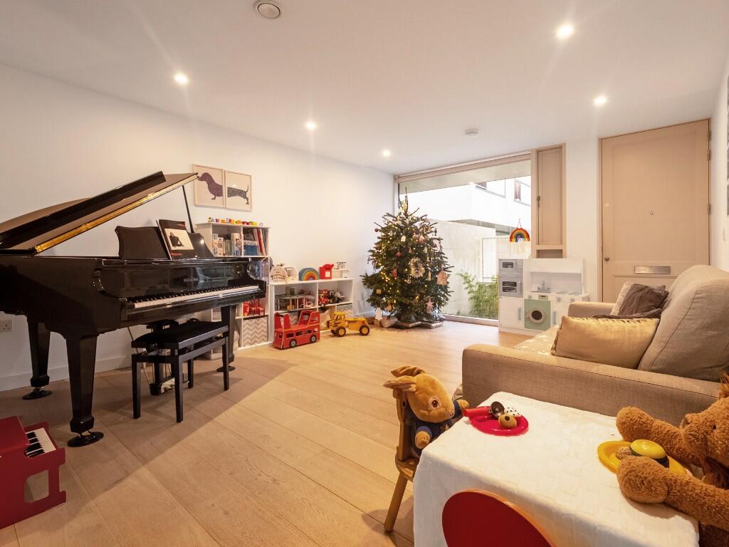 Additional image 4 of Individually Designed, Gabriel Square, St. Albans, Hertfordshire, AL1