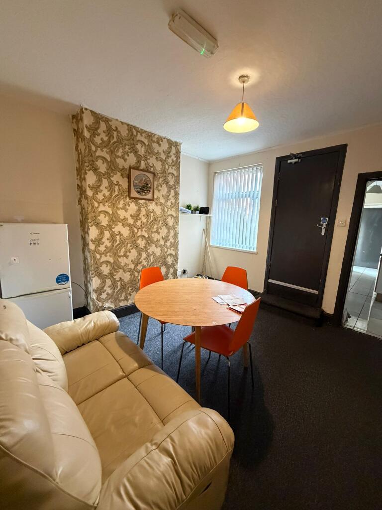 Additional image 5 of Double Room Available, Lilac Avenue, Balsall Heath, B12