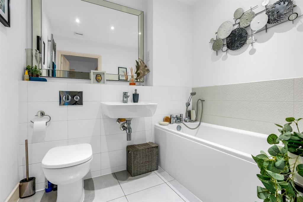 Additional image 10 of Butterwick Way, Welwyn