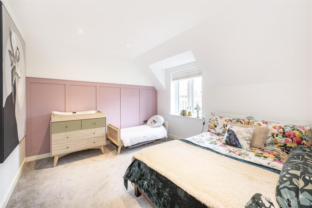 Additional image 10 of Gibbs Close, Harpenden