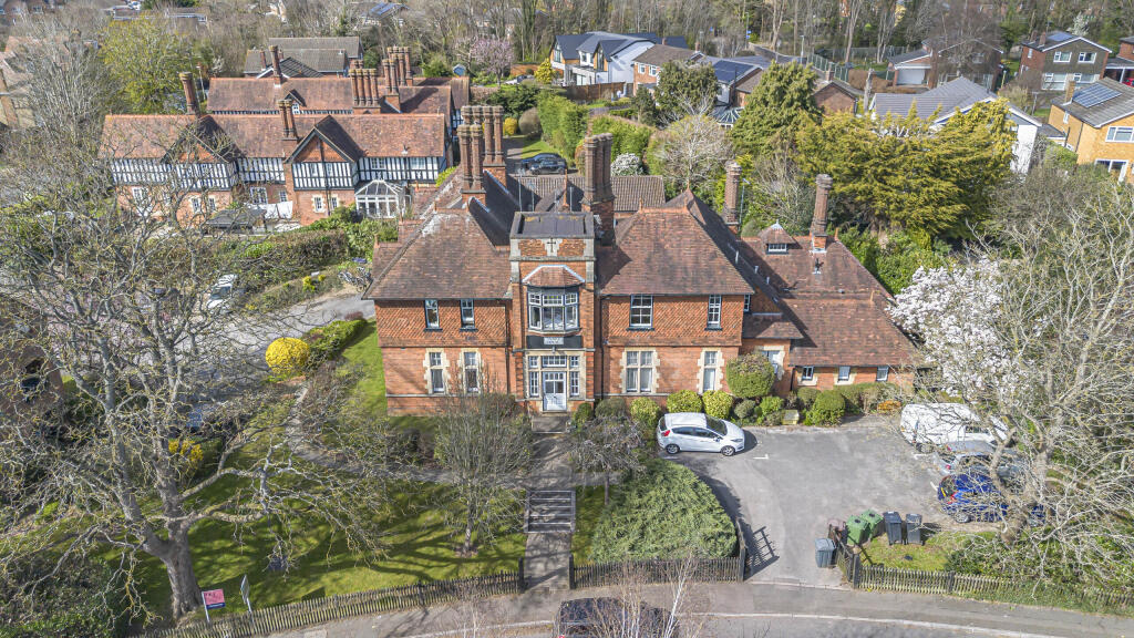 Additional image 21 of Akrill House, Hollybush Lane, Harpenden, Hertfordshire