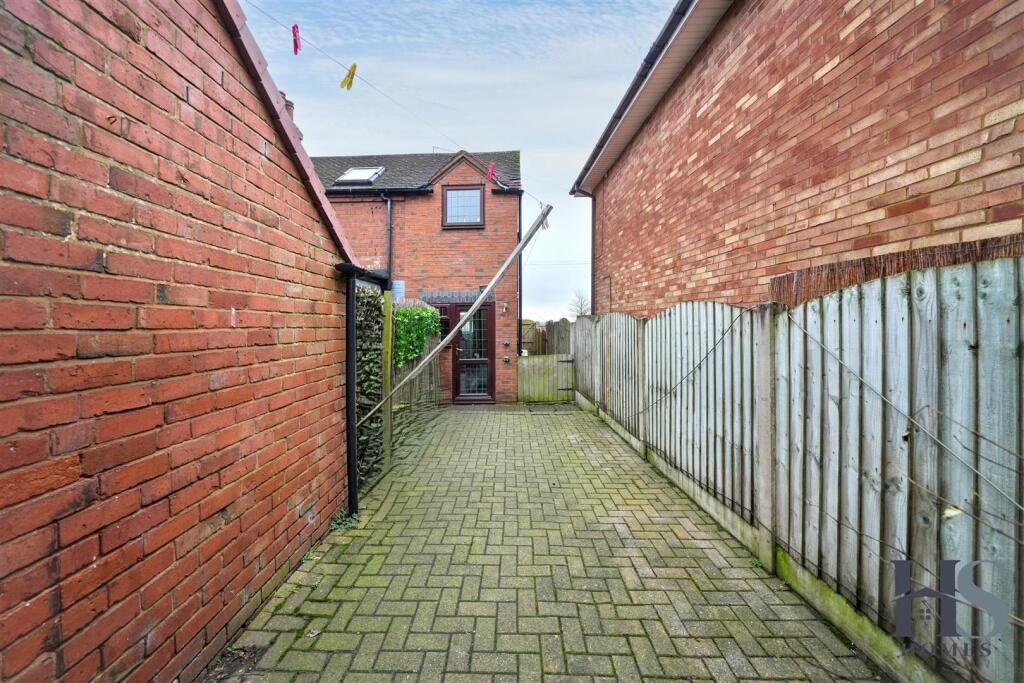 Additional image 8 of Barley Mow Lane, Catshill, Bromsgrove