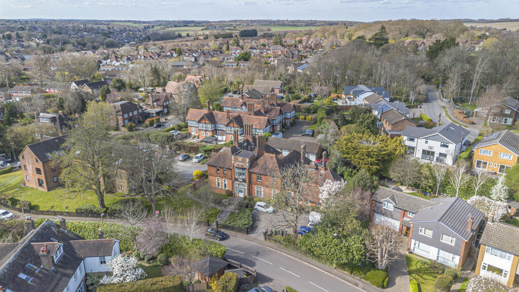 Additional image 24 of Akrill House, Hollybush Lane, Harpenden, Hertfordshire