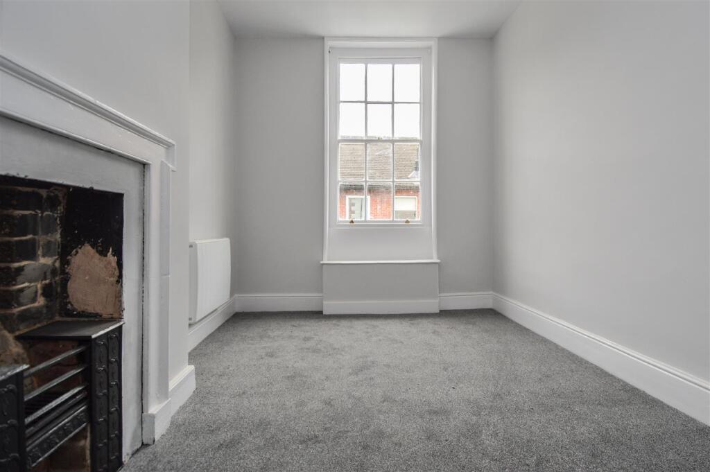 Additional image 4 of Flat 1 Shakespeare House, 67 Market Street, Bromsgrove, Worcestershire, B61