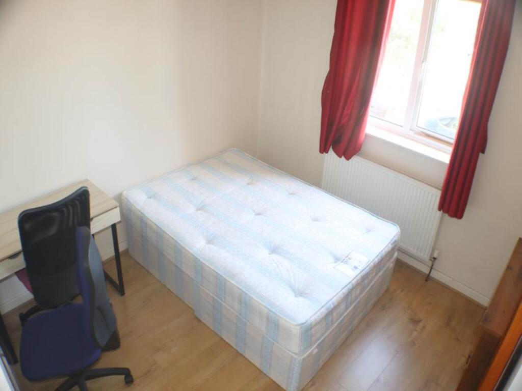 Additional image 5 of Bishops Rise, Hatfield, Hertfordshire