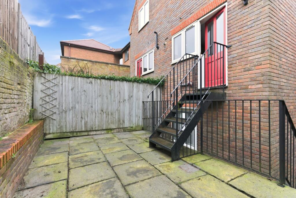 Additional image 8 of Saracens Head Yard, St Albans, Herts