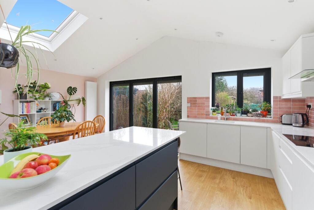 Additional image 7 of Evans Grove, St. Albans, Hertfordshire, AL4