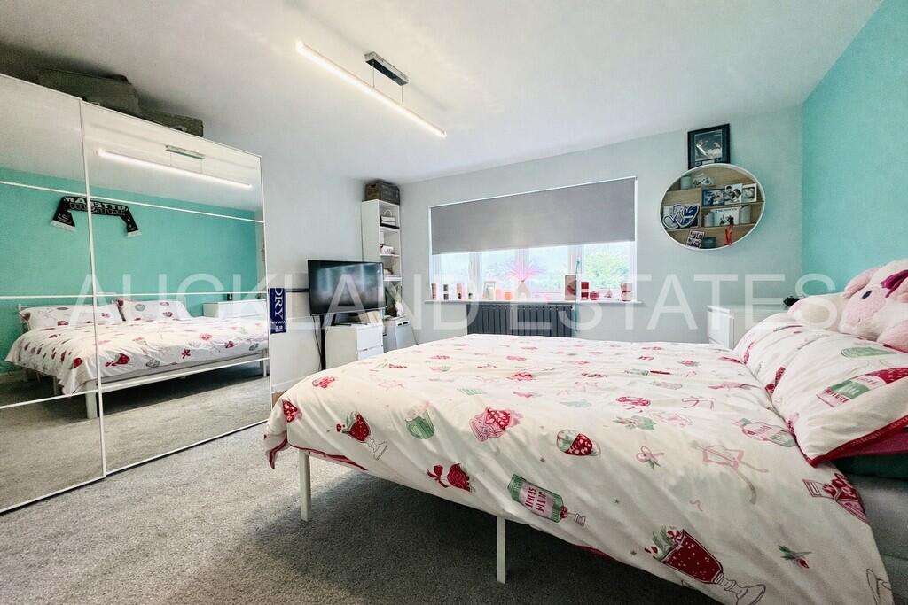 Additional image 14 of Swanland Road, Brookmans Park