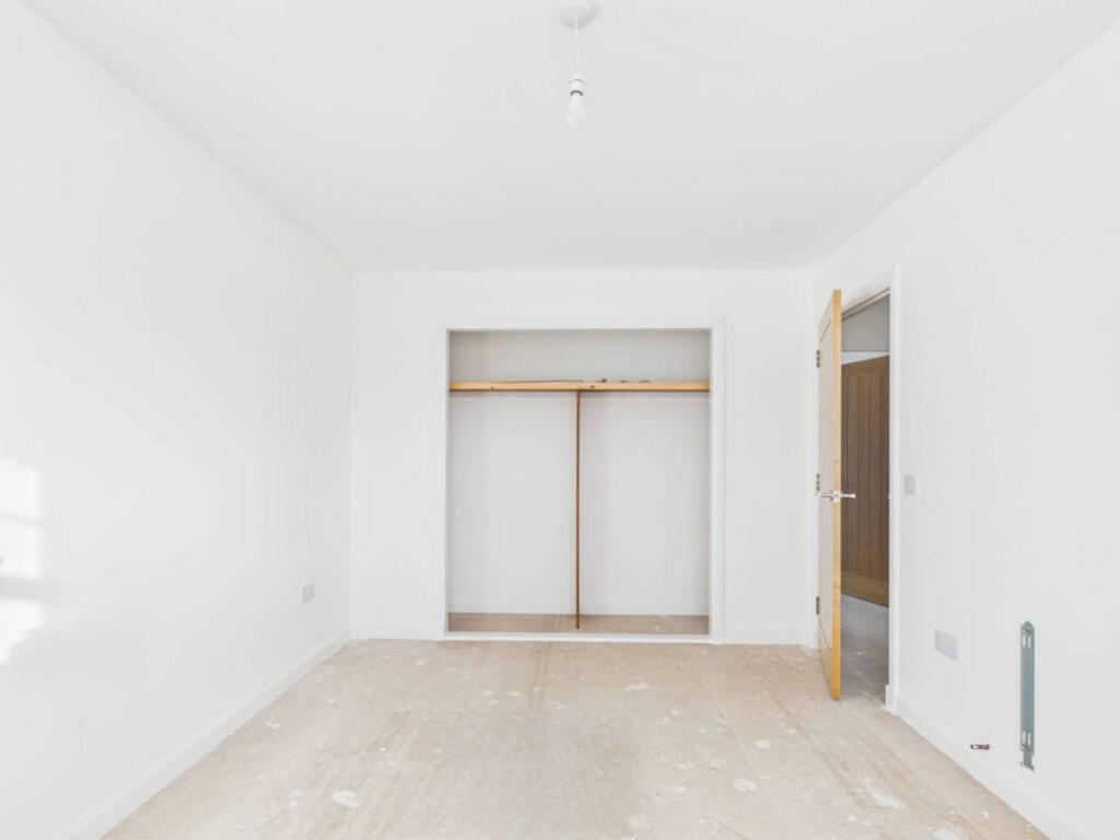 Additional image 6 of Hilton Avenue, Banff, AB45