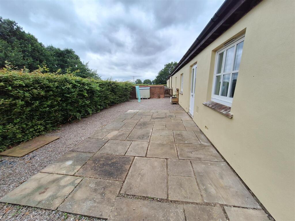 Additional image 17 of Lower Woodside Farm, Westfield, Brookmans Park