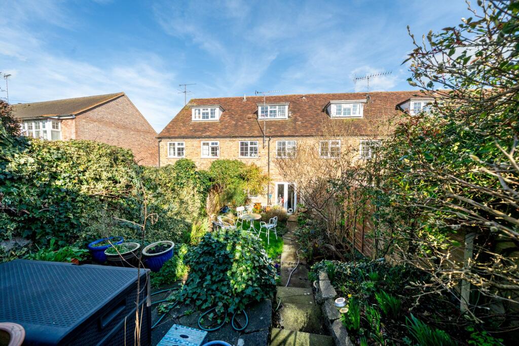 Additional image 4 of High Street, Markyate, AL3