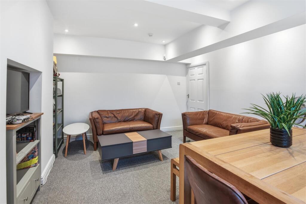 Additional image 18 of Church Street, Alcester B49 5AJ