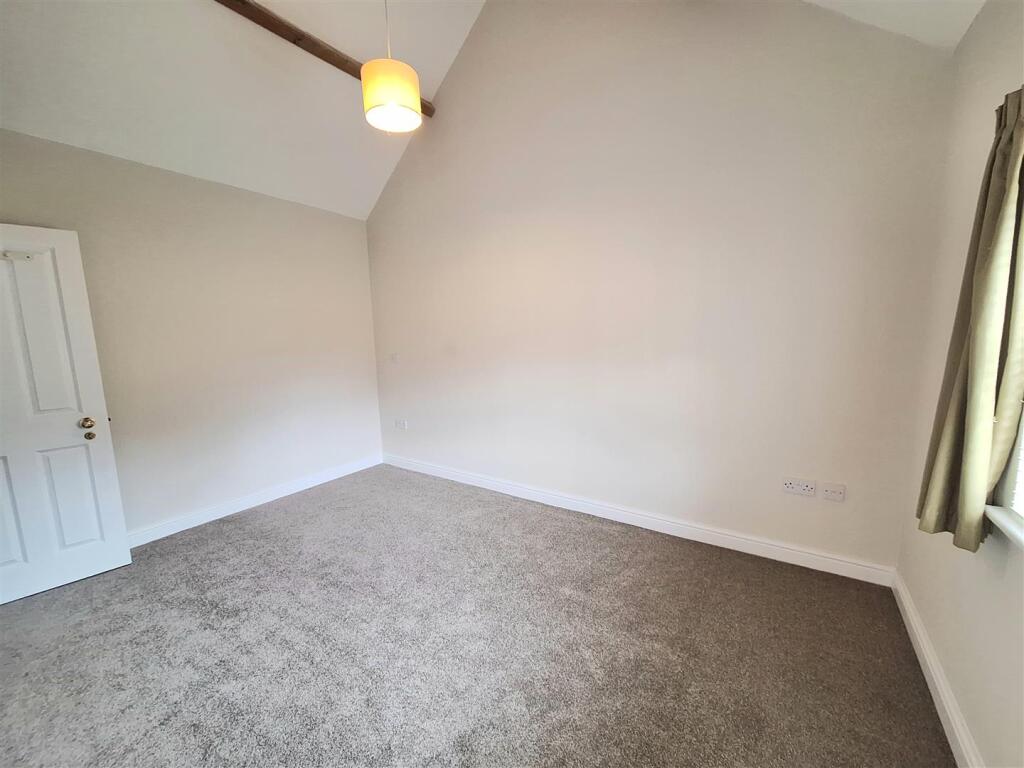 Additional image 10 of Lower Woodside Farm, Westfield, Brookmans Park