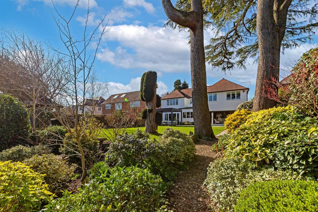 Additional image 29 of Sunderland Avenue, St. Albans