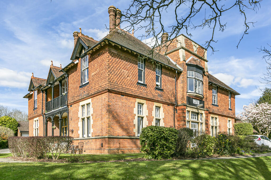 Additional image 18 of Akrill House, Hollybush Lane, Harpenden, Hertfordshire