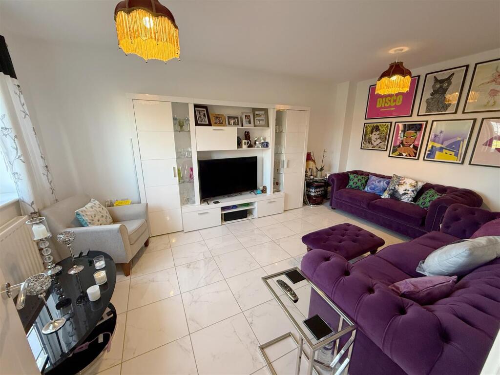 Additional image 5 of Damson Way, Bidford-On-Avon, Alcester