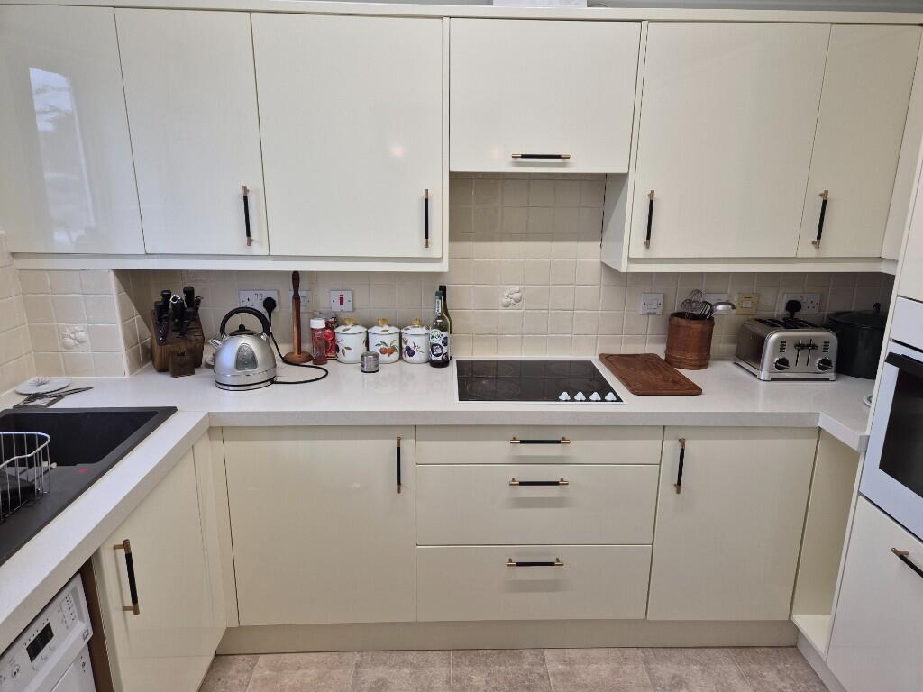 Additional image 4 of 18 Brook Court, Burcot Lane, Bromsgrove, Worcs, B60 1AD