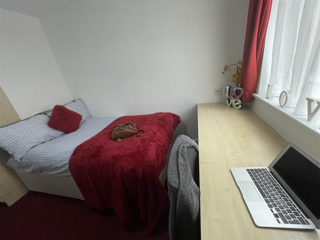 Additional image 3 of 18-20 Dawlish Road