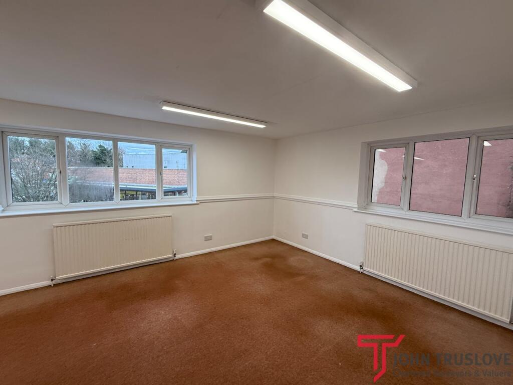 Additional image 2 of First Floor, 20 St. John Street, Bromsgrove, B61 8QY