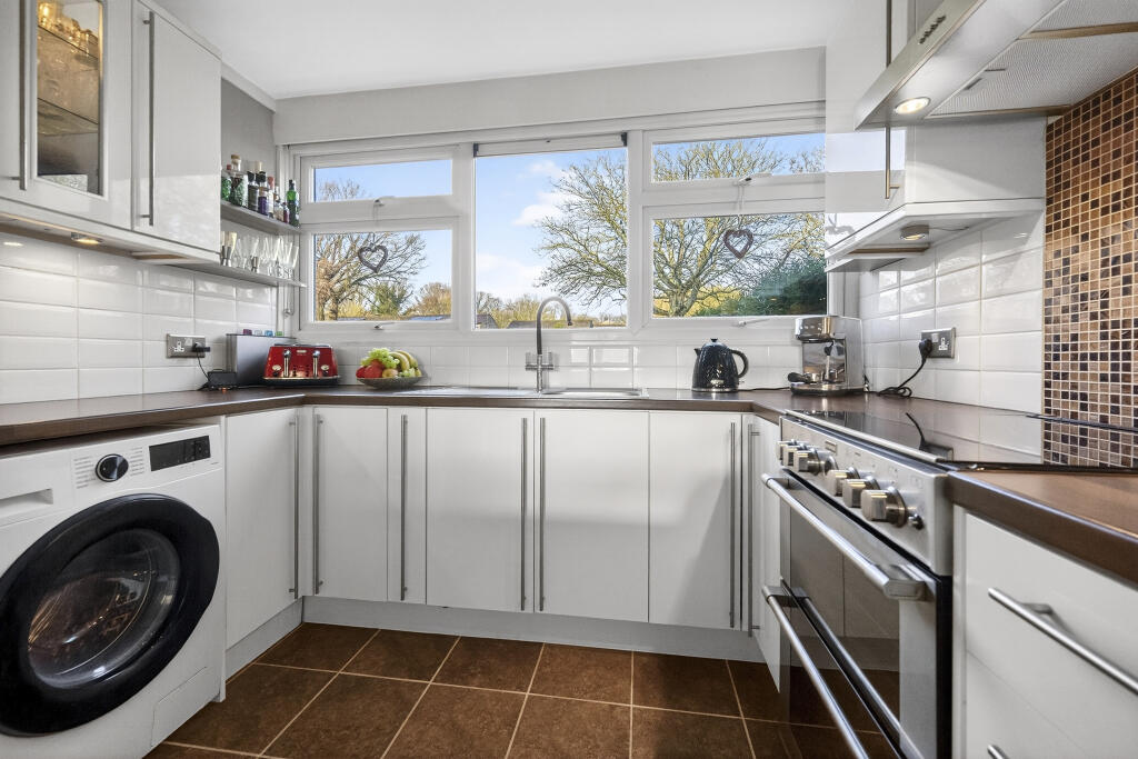 Additional image 10 of Windmill Avenue, St. Albans, AL4