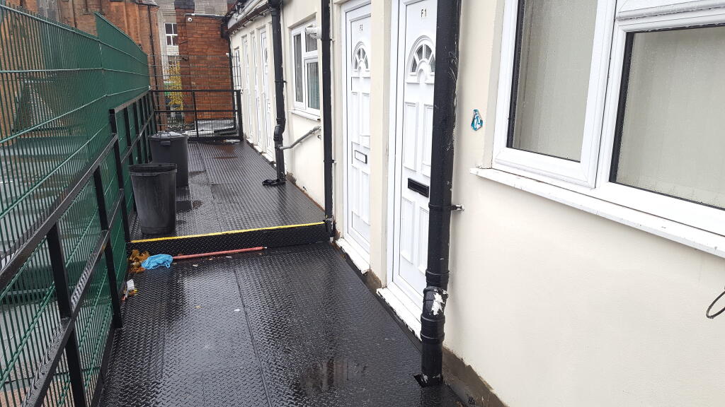 Stratford Road, Sparkhill, B11 4AE