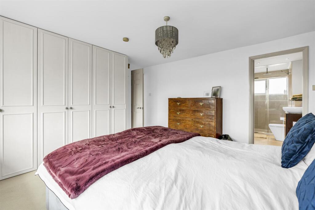 Additional image 15 of Godfries Close, Tewin, Welwyn