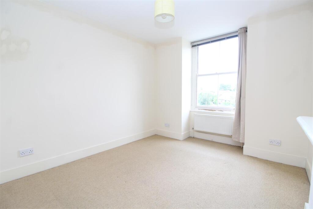 Additional image 8 of Avenue Road, St Albans