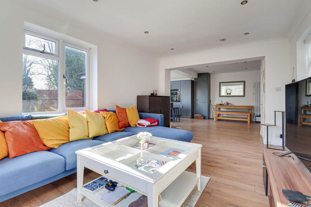 Additional image 5 of Glemsford Drive, Harpenden, Hertfordshire, AL5