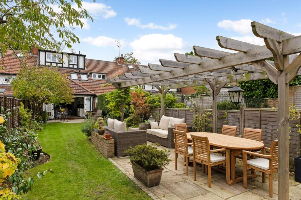 Additional image 4 of Park Hill, Harpenden