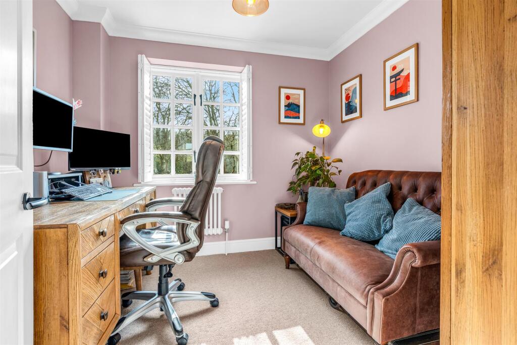 Additional image 17 of The Walled Garden, Tewin Water, Welwyn