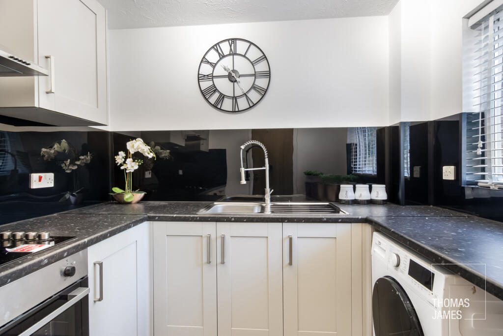 Additional image 3 of Tudor Close, Hertfordshire, AL10